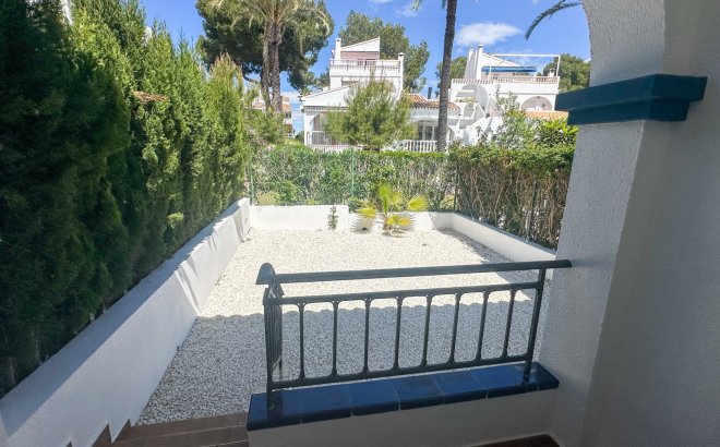 Resale - Town House -
Orihuela Costa - Costa Blanca