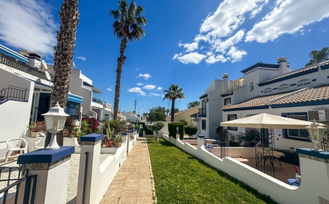 Resale - Town House -
Orihuela Costa - Costa Blanca