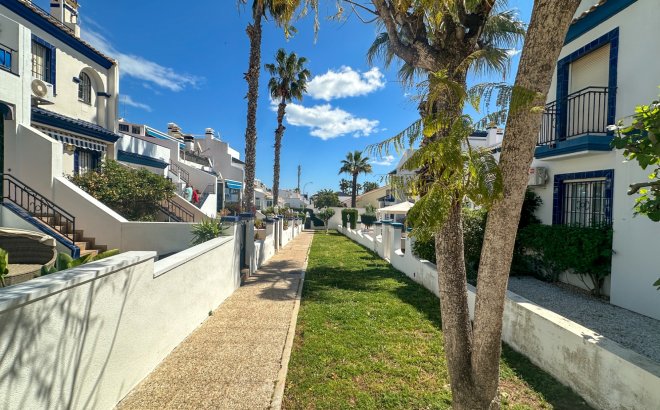 Resale - Town House -
Orihuela Costa - Costa Blanca