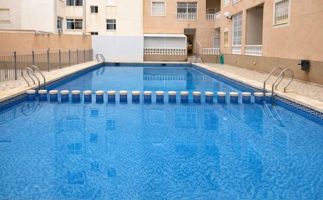 Resale - Apartment -
Torrevieja - Habaneras