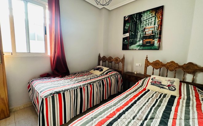 Resale - Apartment -
Torrevieja - Costa Blanca