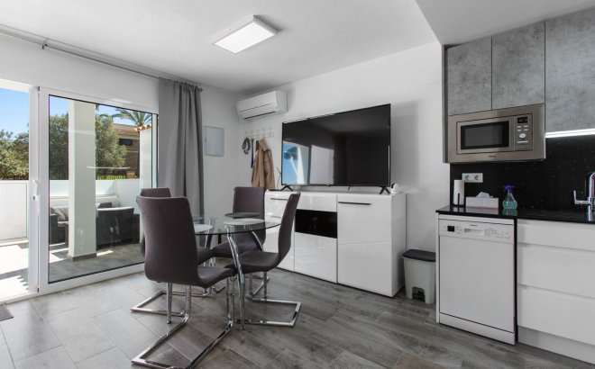 Resale - Dúplex -
Torrevieja - Costa Blanca