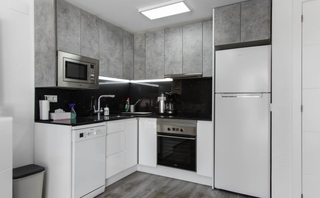 Resale - Dúplex -
Torrevieja - Costa Blanca