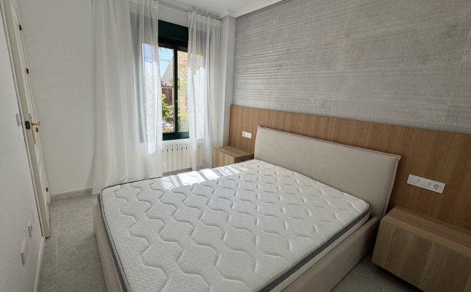 Resale - Apartment -
Lomas De Campoamor - Costa Blanca