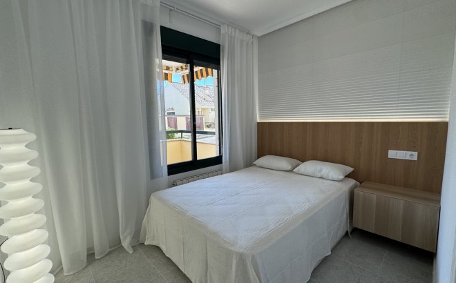Resale - Apartment -
Lomas De Campoamor - Costa Blanca