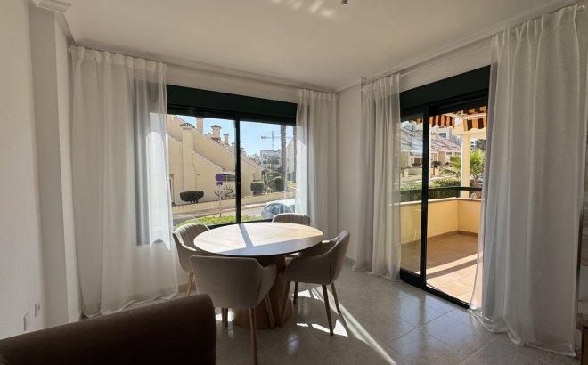 Resale - Apartment -
Lomas De Campoamor - Costa Blanca