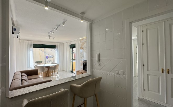 Resale - Apartment -
Lomas De Campoamor - Costa Blanca