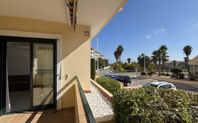 Resale - Apartment -
Lomas De Campoamor - Costa Blanca