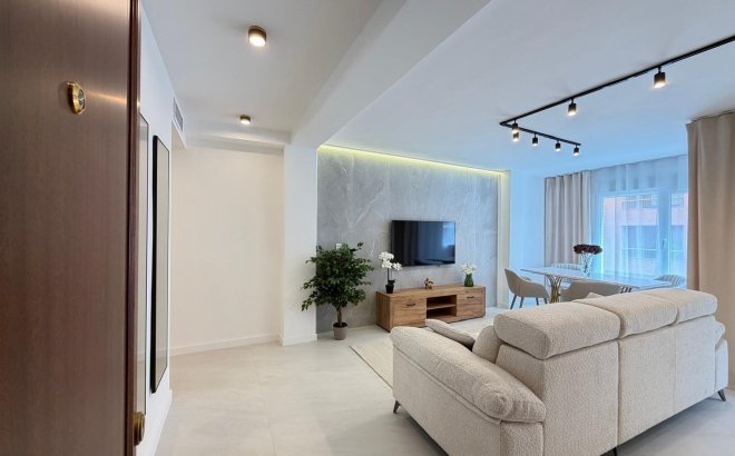 Resale - Apartment -
Torrevieja - Playa del Cura