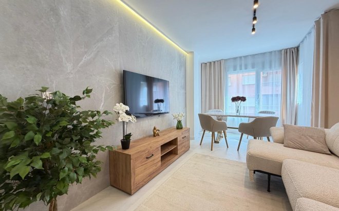 Resale - Apartment -
Torrevieja - Playa del Cura