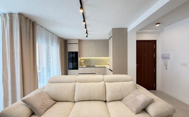 Resale - Apartment -
Torrevieja - Playa del Cura