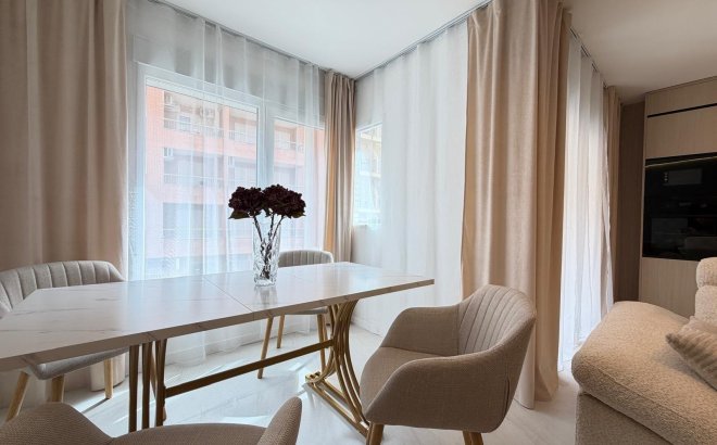 Resale - Apartment -
Torrevieja - Playa del Cura