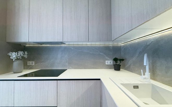 Resale - Apartment -
Torrevieja - Playa del Cura