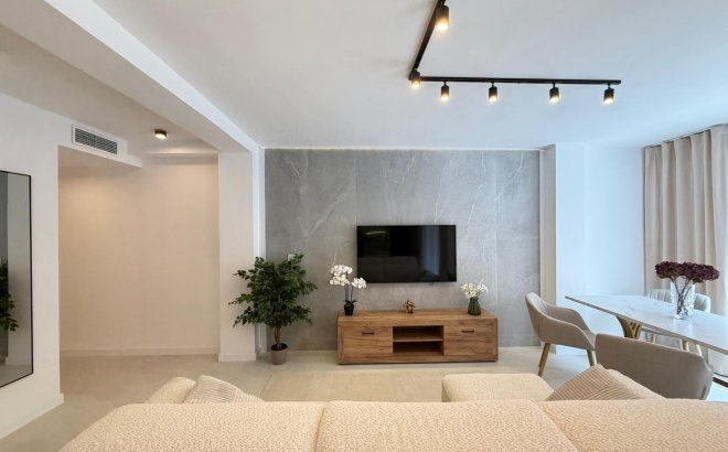 Resale - Apartment -
Torrevieja - Playa del Cura