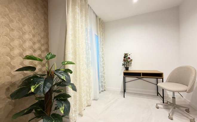 Resale - Apartment -
Torrevieja - Playa del Cura