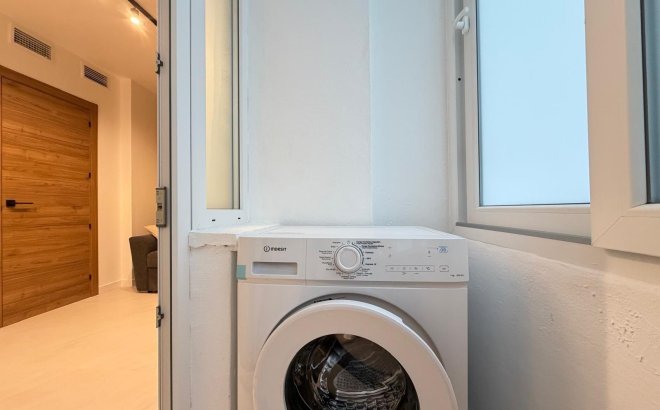 Resale - Apartment -
Torrevieja - Playa del Cura