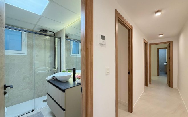 Resale - Apartment -
Torrevieja - Playa del Cura