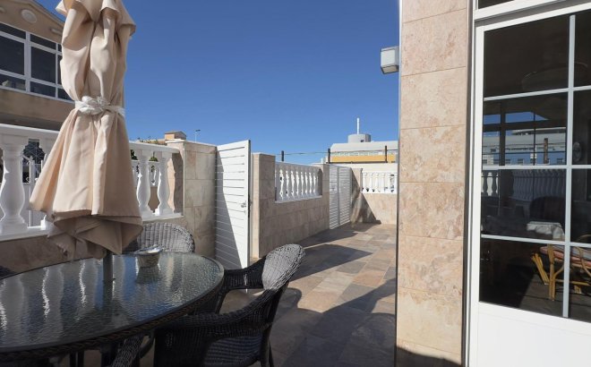 Resale - Bungalow -
Torrevieja - Centro