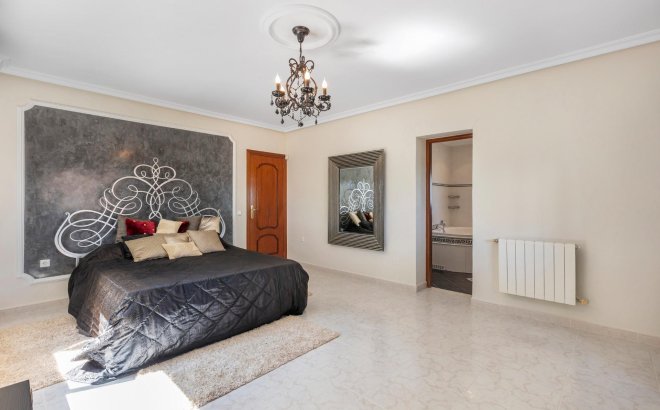 Resale - Villa -
Rojales - Pueblo Bravo