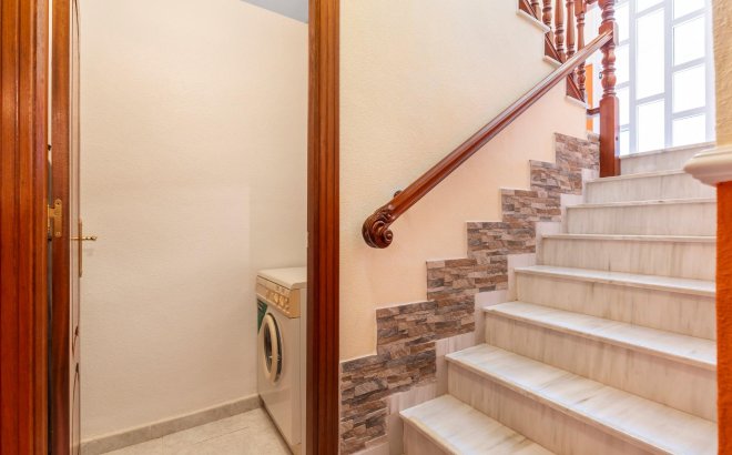 Resale - Villa -
Rojales - Pueblo Bravo