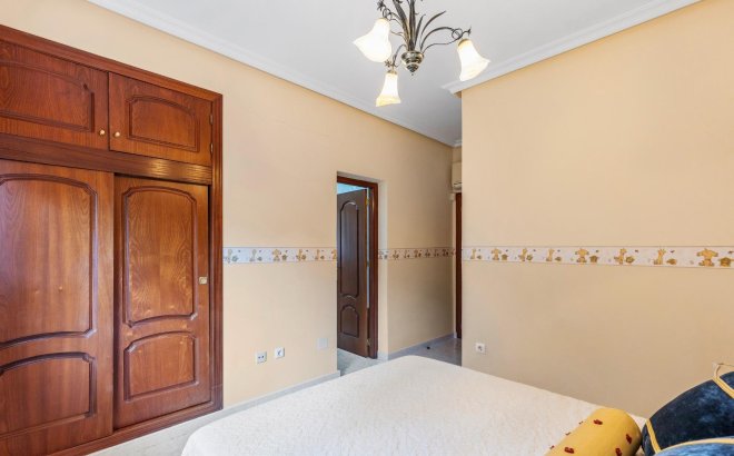 Resale - Villa -
Rojales - Pueblo Bravo