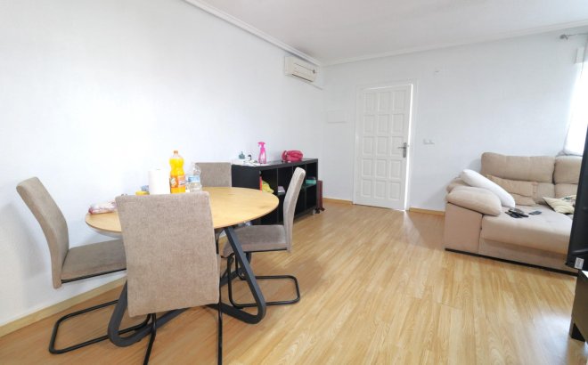 Resale - Quad House -
Torrevieja - Carrefour