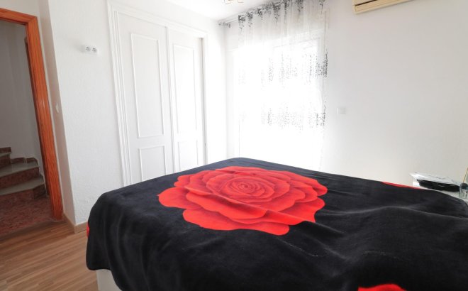 Resale - Quad House -
Torrevieja - Carrefour