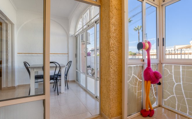 Resale - Villa -
Torrevieja - Costa Blanca