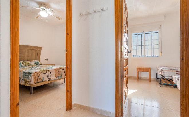 Resale - Villa -
Torrevieja - Costa Blanca