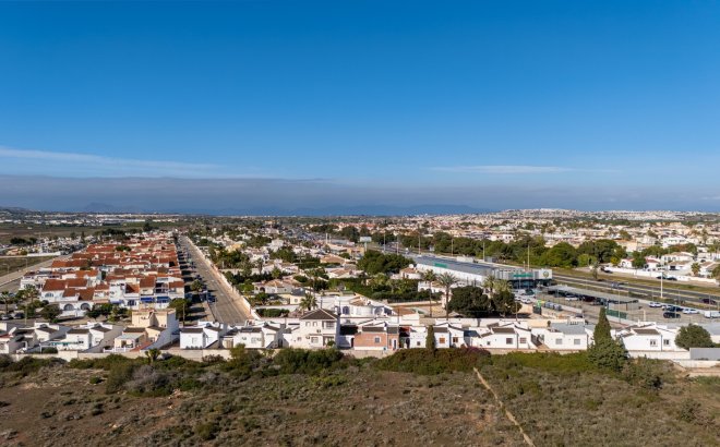 Resale - Villa -
Torrevieja - Costa Blanca