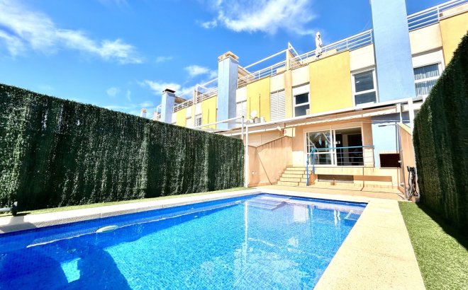 Resale - Town House -
Cabo Roig - Costa Blanca