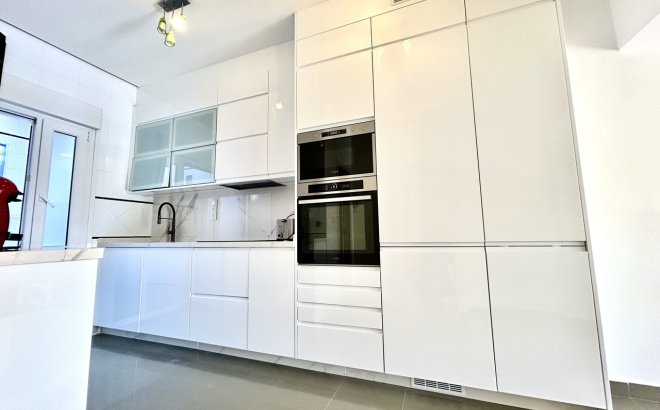 Resale - Town House -
Cabo Roig - Costa Blanca