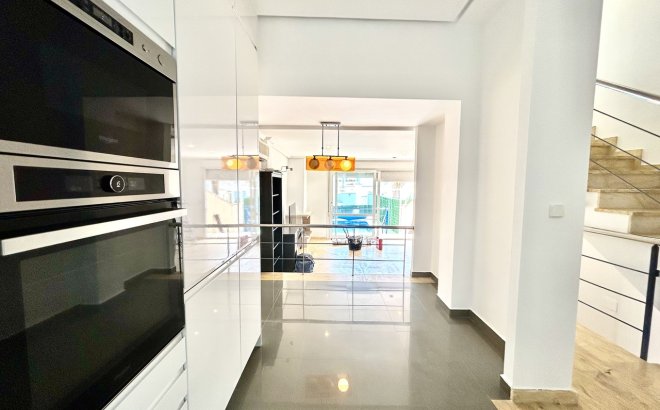 Resale - Town House -
Cabo Roig - Costa Blanca