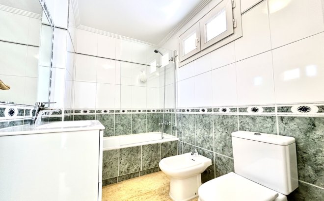 Resale - Town House -
Cabo Roig - Costa Blanca