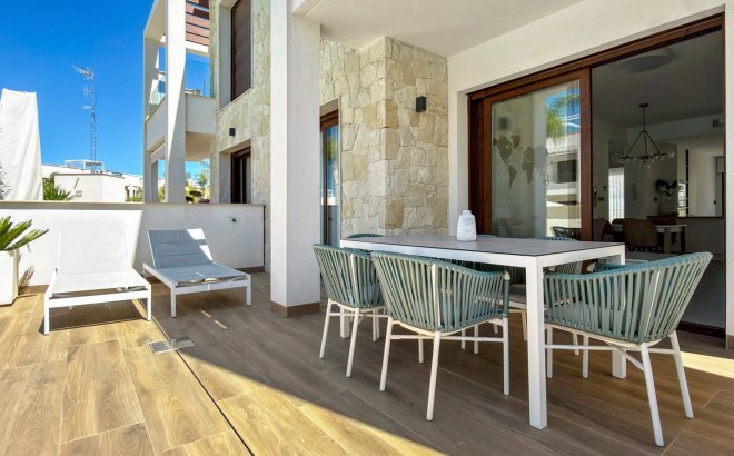 Resale - Apartment -
Torrevieja - Costa Blanca