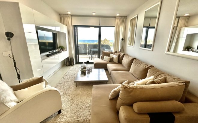 Resale - Apartment -
Playa Flamenca - Costa Blanca