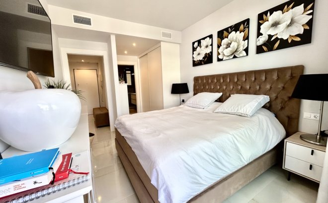 Resale - Apartment -
Playa Flamenca - Costa Blanca