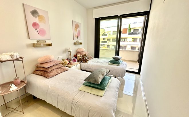 Resale - Apartment -
Playa Flamenca - Costa Blanca