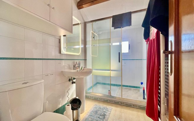 Resale - Villa -
Orihuela Costa - Los Almendros-la Florida