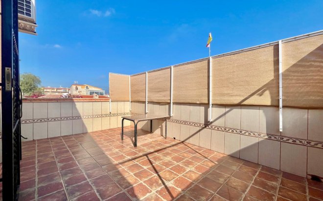 Resale - Villa -
Orihuela Costa - Los Almendros-la Florida