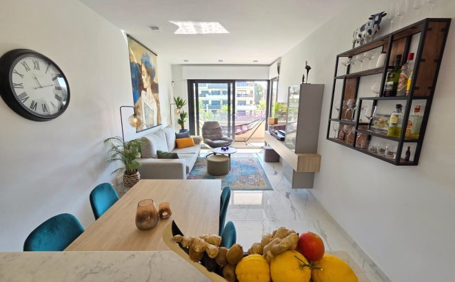 Resale - Apartment -
Orihuela Costa - Costa Blanca