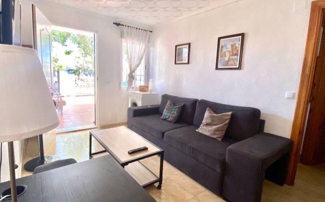 Resale - Town House -
Torrevieja - La Siesta - El Salado - Torreta