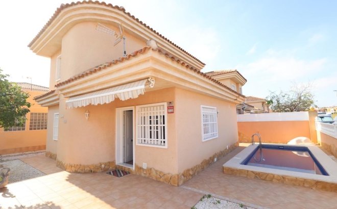 Revente - Villa -
Torrevieja - Costa Blanca
