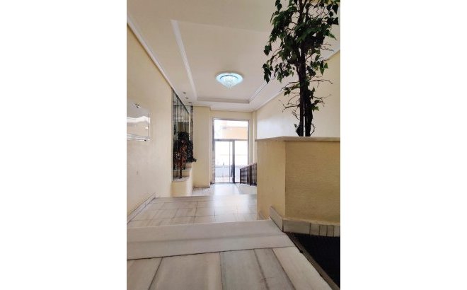 Resale - Penthouse -
Torrevieja - Curva Del Palangre