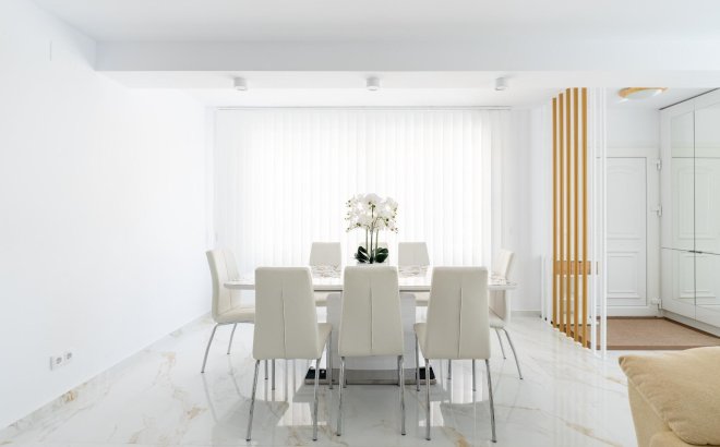 Resale - Town House -
Torrevieja - Punta Prima