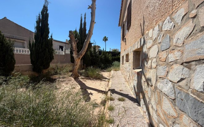 Revente - Villa -
Torrevieja - Los Balcones - Los Altos del Edén