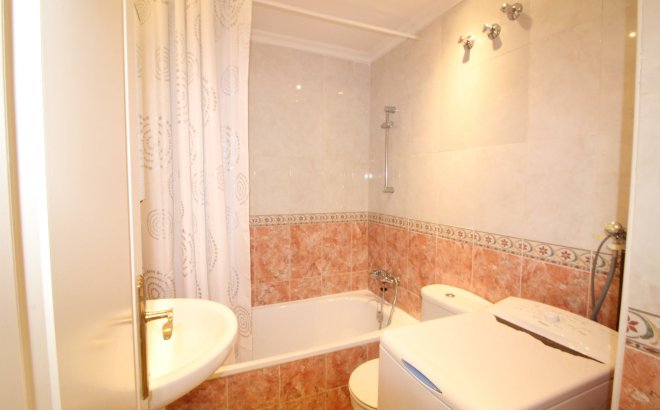Resale - Apartment -
Torrevieja - Centro