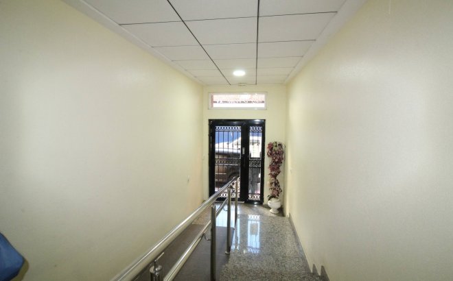 Resale - Apartment -
Torrevieja - Centro