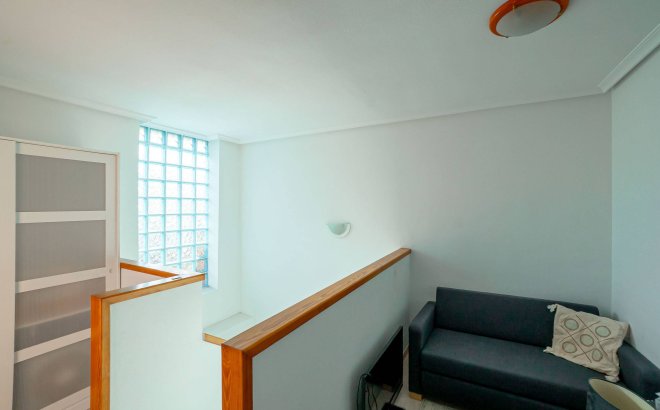 Resale - Dúplex -
Orihuela Costa - Playa Flamenca