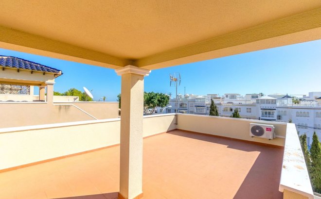 Resale - Villa -
Orihuela Costa - Costa Blanca